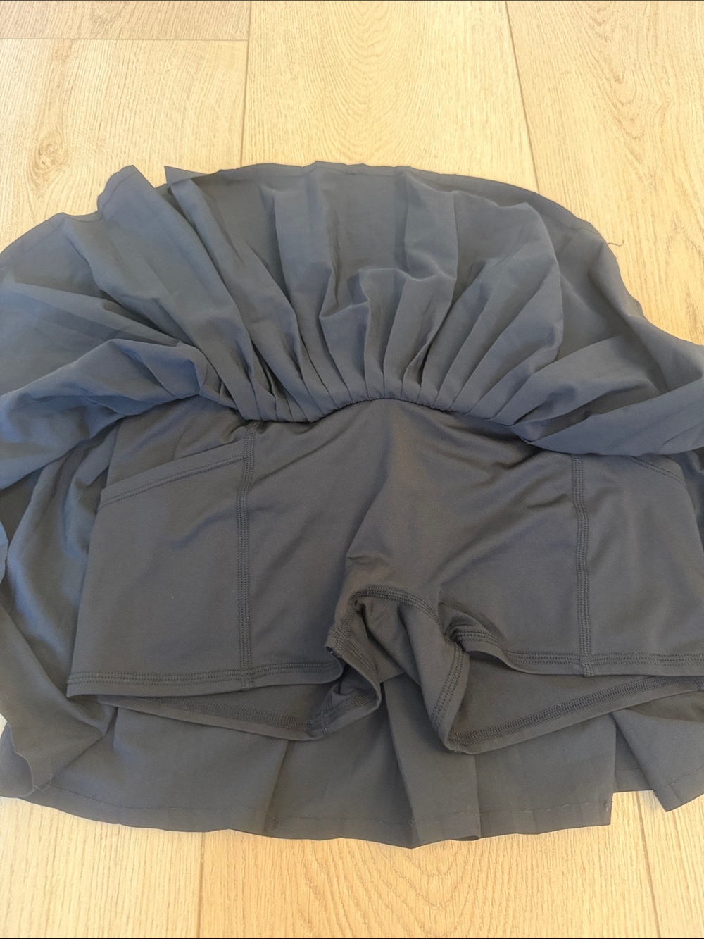 ALO Yoga Black Circle Skirt with Wide Waistband - Picture 4 of 4